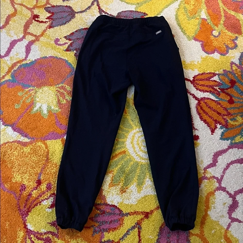 FIGS SCRUB JOGGERS SIZE SMALL MENS